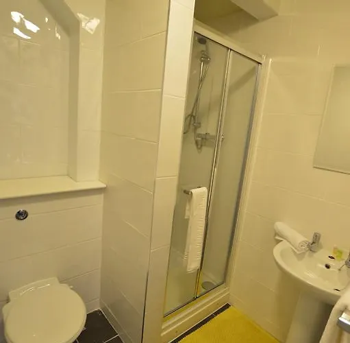 Milligan Court Hotel *