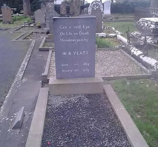 Hotel Milligan Court *